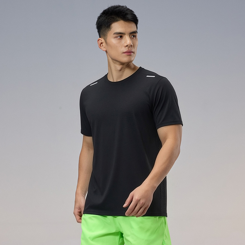 เสื้อยืดกีฬาแห้งเร็วผู้ชายเสื้ - Winter Clothing Hiking บทวิจารณ์และราคา